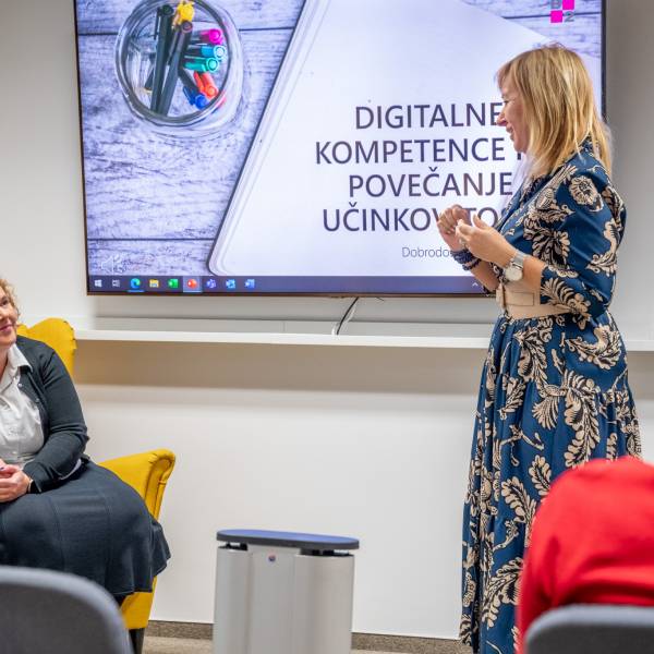 Dogodek za stranke: Digitalne kompetence in povečanje učinkovitosti